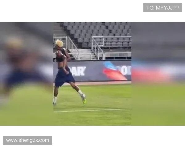 巴萨官方晒定妆照拍摄花絮 亚马尔进球后模仿詹姆斯庆祝动作成亮点 巴萨官方晒定妆照拍摄花絮 亚马尔进球后模仿詹姆斯庆祝动作成亮点