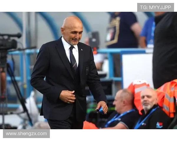 布冯力挺斯帕莱蒂执教尤文称其为保持雄心的理想人选 布冯力挺斯帕莱蒂执教尤文称其为保持雄心的理想人选