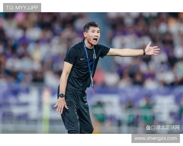 邵佳一以善学谦逊和强大沟通能力赢得尊重 多名球员愿主动争取归队 邵佳一以善学谦逊和强大沟通能力赢得尊重 多名球员愿主动争取归队